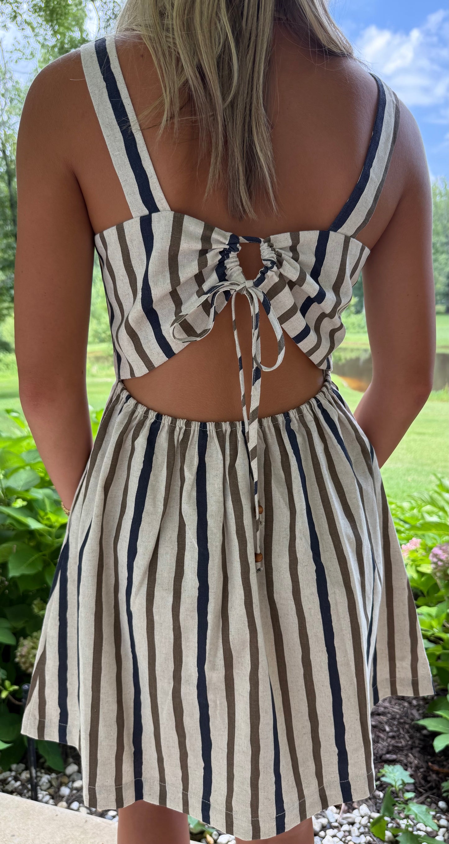 Harbor Side Dress – Breezy Midi Dress with Side Slit Detail