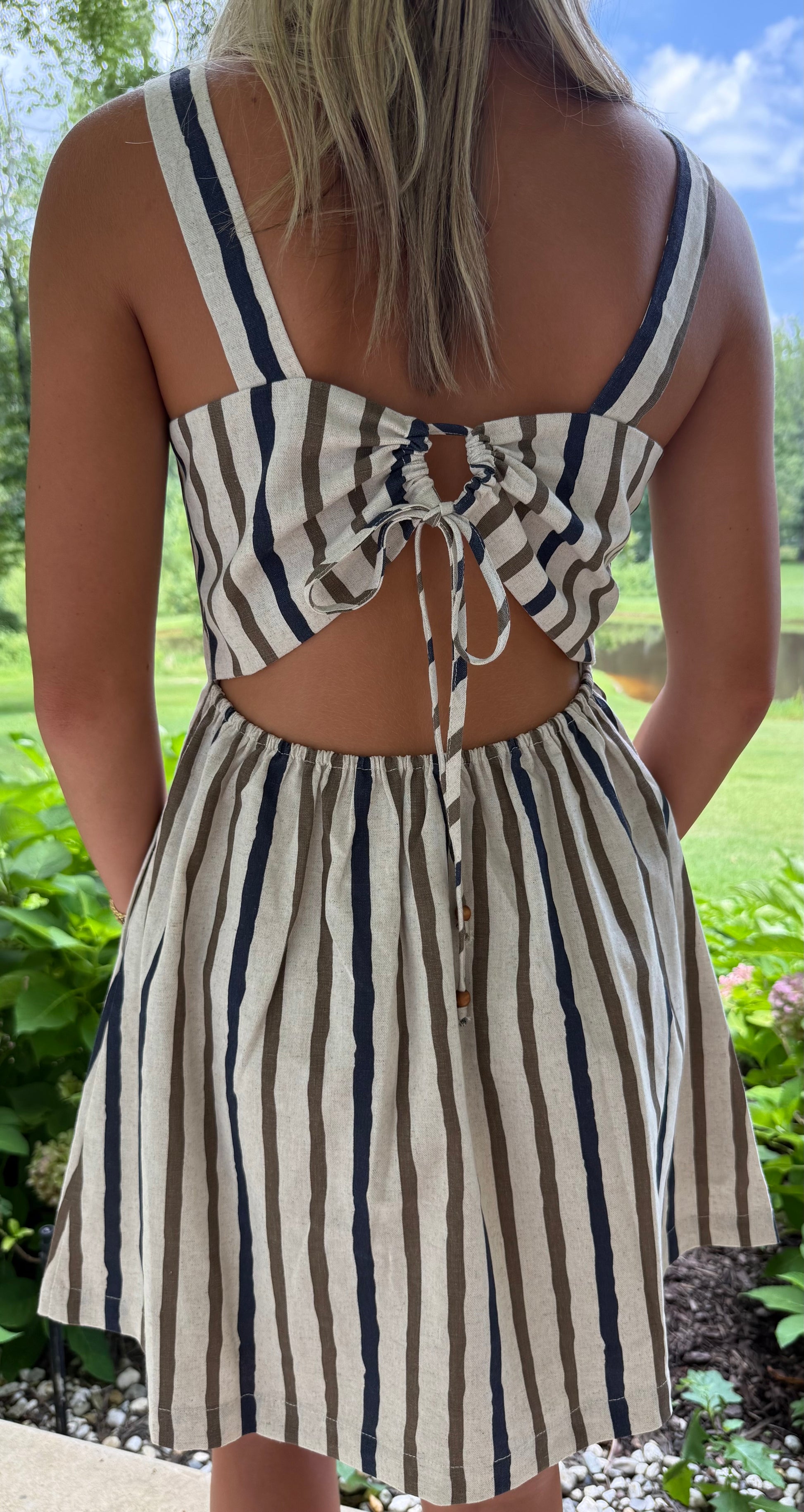 Harbor Side Dress – Breezy Midi Dress with Side Slit Detail